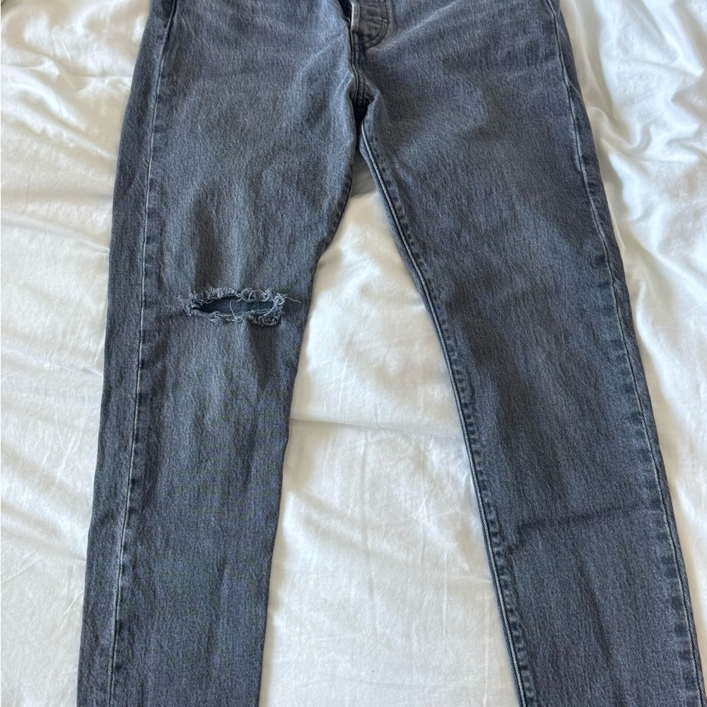 Women’s Levi’s Gray Jeans W26 L28 skinny 501 S